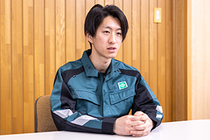 現場は学校の何倍も学べることが多いです